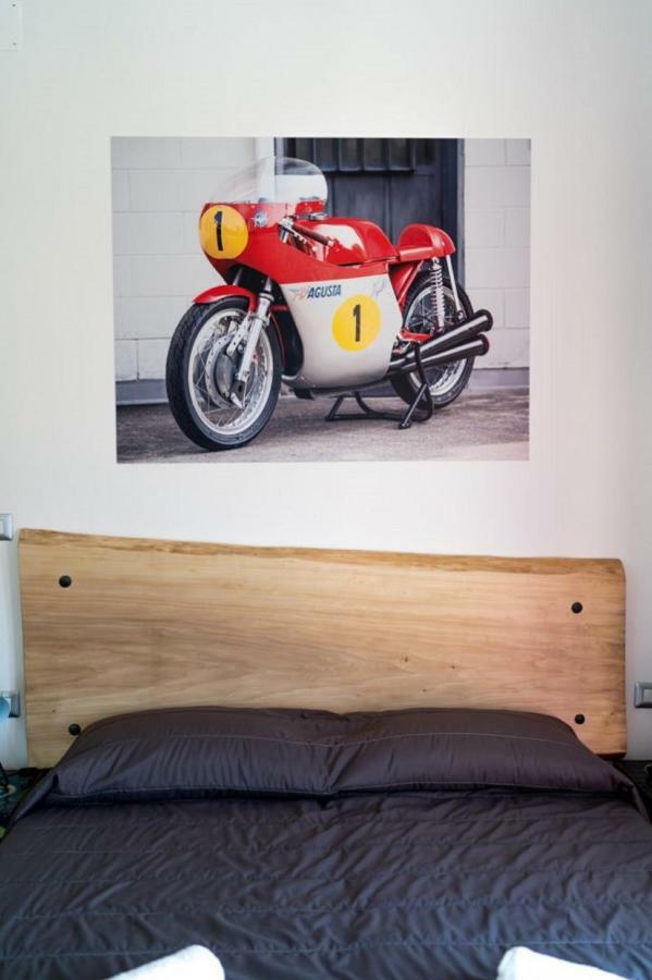 밀레시모 Italian Piston House Sport Moto Rent B&B 외부 사진