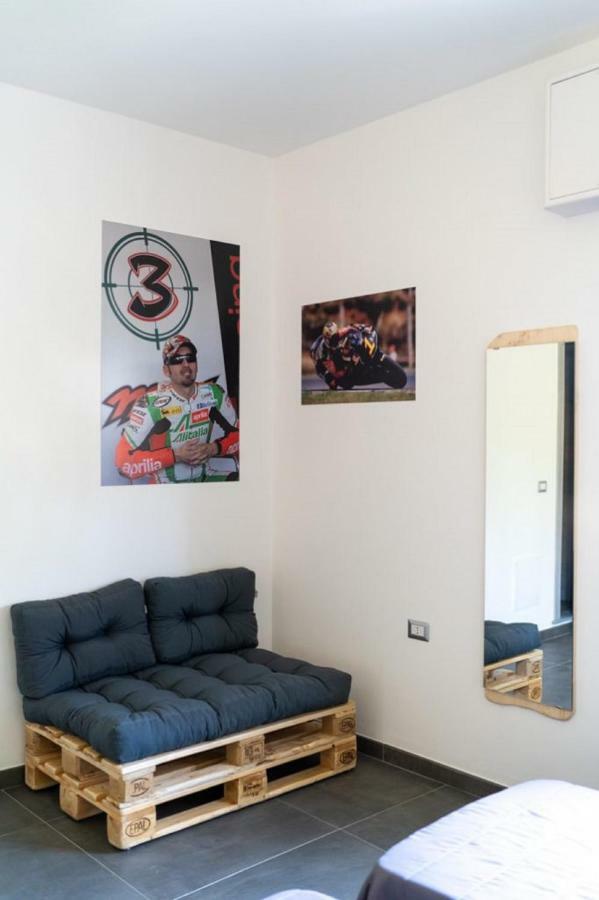밀레시모 Italian Piston House Sport Moto Rent B&B 외부 사진