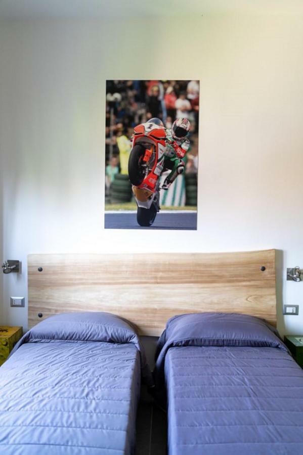 밀레시모 Italian Piston House Sport Moto Rent B&B 외부 사진
