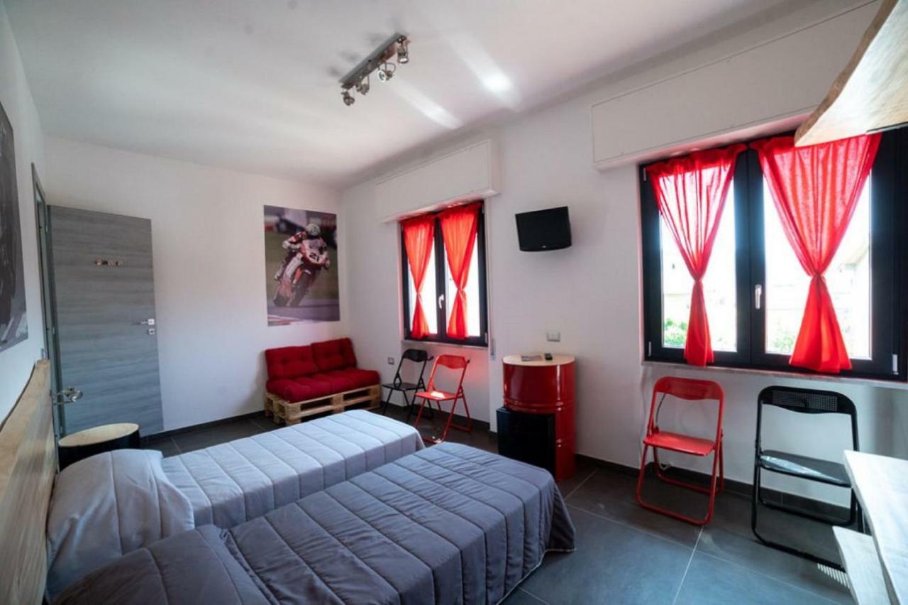 밀레시모 Italian Piston House Sport Moto Rent B&B 외부 사진